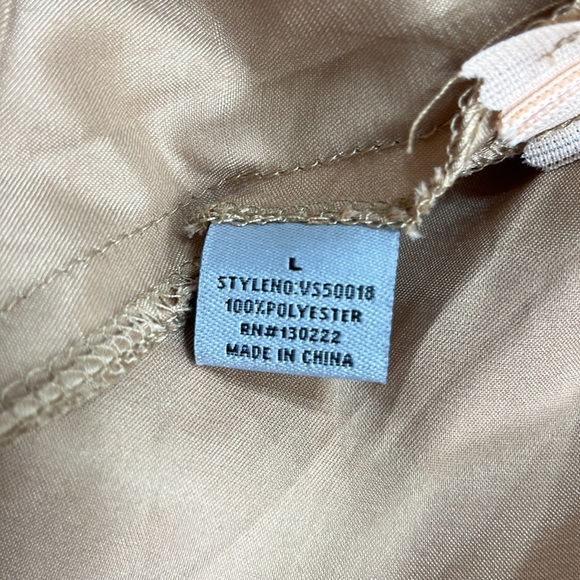 NWT Very J Rose Gold Skater Skirt Accordion Pleat Lace Overlay Mini Skirt - Picture 6 of 7